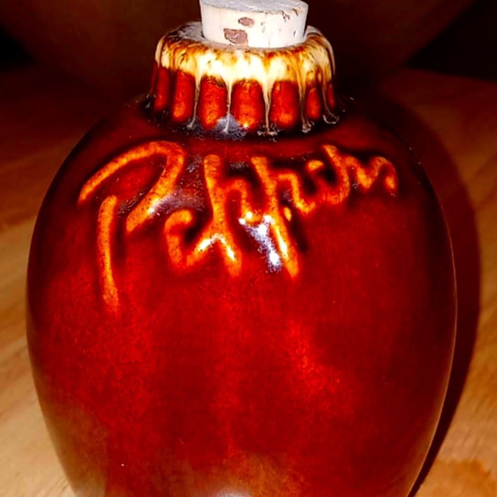Hull Ovenproof Pepper Shaker